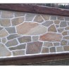Gnejs metaliczny - mozaikowy i standardowy na panelu ogrodzeniowym