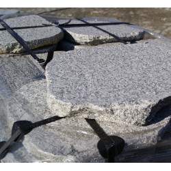 Granit płyta poligonalna